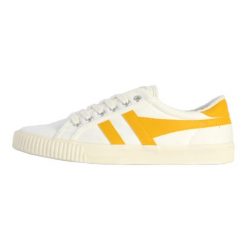 Buty do chodzenia damskie Gola Tennis Mark Cox. Białe obuwie sportowe damskie Gola, z materiału, bez zapięcia, trekkingowe. Za 340.50 zł.