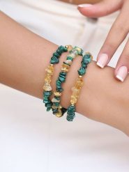 Pierres de Jade Pozłacana bransoletka z elementami ozdobnymi rozmiar: onesize. Zielone bransoletki damskie Pierres de Jade, pozłacane. Za 75.34 zł.