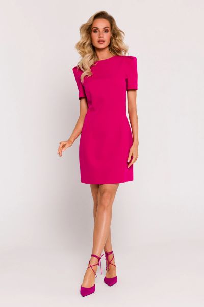 Elegancka sukienka mini fuksja. Czerwone sukienki damskie MOE, bez wzorów, z tkaniny, biznesowe, bez ramiączek. Za 289.00 zł.