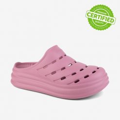 Damskie klapki typu clogs Coqui. Czerwone klapki damskie Coqui, bez wzorów, z materiału, bez obcasa, na obcasie, bez zapięcia. Za 129.99 zł.