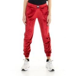 Spodnie dresowe na co dzień na siłownię. Czerwone spodnie dresowe damskie LEONE 1947 APPAREL, bez wzorów, z dresówki. W wyprzedaży za 134.57 zł.