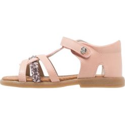 Friboo Sandały rose. Czerwone sandały dziewczęce Friboo, z materiału. Za 129.00 zł.