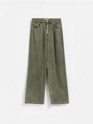 Jeansy straight - zielony. Zielone jeansy damskie Reserved. Za 139.99 zł.