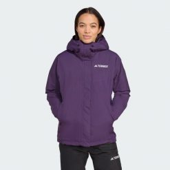 Kurtka ocieplana Terrex Multi 2L RAIN.RDY. Fioletowe kurtki sportowe damskie Adidas, l, bez wzorów, bez kaptura. Za 1,099.00 zł.