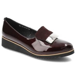 Bordowe Półbuty Karino Wygodne Buty Damskie. Czerwone półbuty damskie Karino, na lato, z aplikacjami, bez obcasa, na obcasie, bez zapięcia. Za 219.00 zł.
