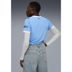 Damska koszulka domowa Manchester City 25/26 PUMA Team Light Blue White. Białe bluzki damskie Puma, xs, bez wzorów, bez kołnierzyka, bez ramiączek. Za 439.00 zł.