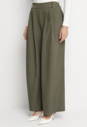 Ciemnozielone Spodnie o Fasonie Palazzo z Wsuwanymi Kieszeniami Adivena. Zielone spodnie materiałowe damskie Born2be, bez wzorów, z jeansu, długie. Za 109.99 zł.