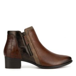 Botki Remonte. Brązowe botki damskie Remonte, bez obcasa, na słupku, bez zapięcia. Za 419.99 zł.