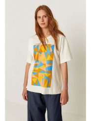 SKFK Koszulka "Monika" w kolorze kremowym rozmiar: S. Brązowe bluzki damskie SKFK, s, bez wzorów, z bawełny, bez kołnierzyka, bez ramiączek. Za 126.99 zł.