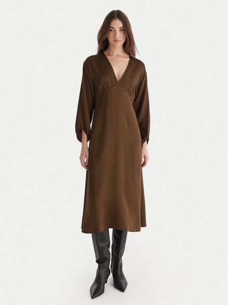 ViCOLO Sukienka koktajlowa TF0250 Brązowy Regular Fit. Brązowe sukienki damskie ViCOLO, bez wzorów, z wiskozy, wizytowe, bez ramiączek. Za 349.99 zł.