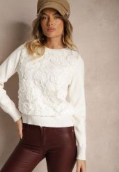Biały Sweter z Wiskozą Ozdobiony Aplikacjami z Siateczki Harilia. Białe swetry klasyczne damskie Renee, z jeansu, bez kołnierzyka. Za 129.99 zł.