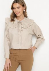 Beżowa Bawełniana Koszula Retro z Ozdobnym Kołnierzykiem i Wiązaniem Ravselina. Brązowe koszule damskie Born2be, uniwersalny, bez wzorów, z bawełny, eleganckie, bez kołnierzyka, bez ramiączek. Za 99.99 zł.