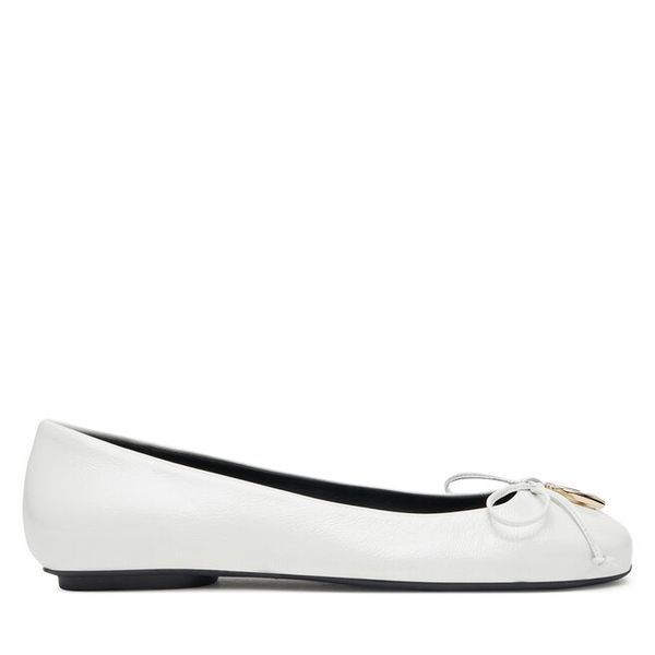 Baleriny Furla. Białe balerinki damskie Furla, bez wzorów. Za 539.99 zł.