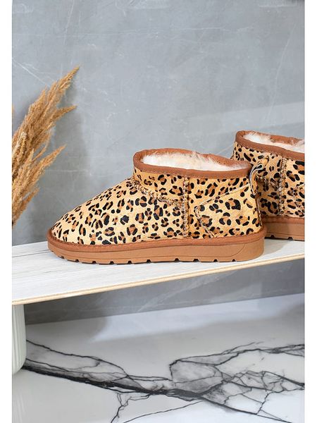 Gooce Skórzane botki zimowe "Mindy" w kolorze jasnobrązowym rozmiar: 39. Brązowe botki damskie Gooce, na zimę, ze skóry, bez obcasa, bez zapięcia. Za 173.99 zł.