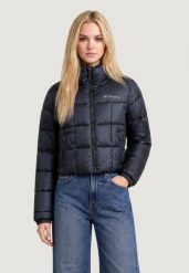 Kurtka anorak Kobieta COLUMBIA Puffectâ¢ III Cropped Jacket. Czarne kurtki damskie Columbia, xs, bez wzorów, z poliesteru, bez kaptura. Za 636.60 zł.