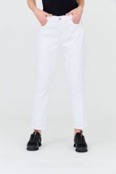 7 FOR ALL MANKIND Białe jeansy damskie Josefina. Białe jeansy damskie 7 for all mankind. W wyprzedaży za 469.99 zł.
