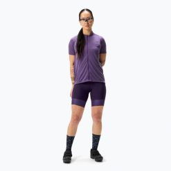 Koszulka rowerowa damska Endura Loop Zipped. Fioletowe koszulki damskie ENDURA, bez wzorów, bez kołnierzyka, bez ramiączek. Za 199.99 zł.