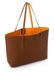 Lucky Bees Shopper bag w kolorze jasnobrązowym - 42 x 28 x 11 cm rozmiar: onesize. Brązowe shopper bag Lucky Bees, bez wzorów, z materiału, na ramię, bez dodatków. Za 82.95 zł.