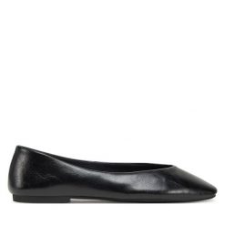 Baleriny Steve Madden. Czarne balerinki damskie Steve Madden, bez wzorów. Za 279.99 zł.