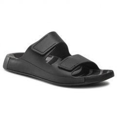 Klapki damskie Ecco 50090401001. Klapki damskie ECCO, bez wzorów, z materiału, bez obcasa, bez zapięcia. W wyprzedaży za 396.50 zł.