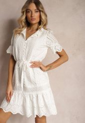 Biała Sukienka Boho z Bawełny Ozdobiona Ażurowym Wzorem Falbaną i Przewiązana Paskiem Nelah. Białe sukienki damskie Renee, w ażurowe wzory, z bawełny, boho, bez ramiączek. W wyprzedaży za 143.99 zł.