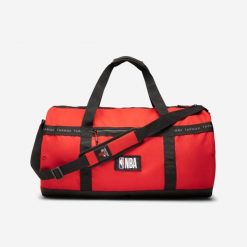 Torba sportowa do koszykówki - Duffel Bag Tarmak NBA Bulls. Czerwone torby sportowe TARMAK, bez wzorów, z materiału. Za 129.99 zł.