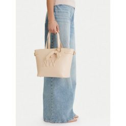 Torebka Nine West. Torebki klasyczne damskie Nine West, bez dodatków. Za 349.99 zł.