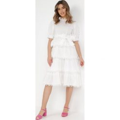 Biała Sukienka Thellis. Białe sukienki damskie Born2be, bez wzorów, z koronki, eleganckie, bez ramiączek. Za 269.99 zł.