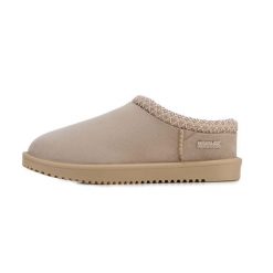 Wodoodporne klapki damskie Risley. Brązowe klapki damskie Regatta, bez wzorów, bez obcasa, bez zapięcia. Za 169.99 zł.