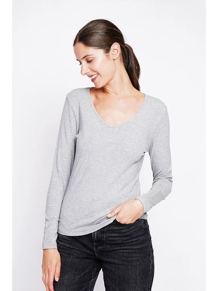 ASSUILI Koszulka w kolorze szarym rozmiar: 38. Szare koszulki damskie Assuili, bez wzorów, z bawełny, bez kołnierzyka, bez ramiączek. Za 78.99 zł.