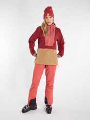 Kurtka damska Protest PRTMOORENA anorak. Czerwone kurtki damskie Protest, na lato, l, bez wzorów, z materiału, bez kaptura. Za 599.99 zł.