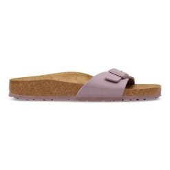 Birkenstock Madrid BFBC Faded Purple Klapki damskie. Fioletowe klapki damskie Birkenstock, bez wzorów, z zamszu, bez obcasa, bez zapięcia. Za 329.99 zł.