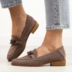 Zamszowe khaki mokasyny damskie ażurowe Potocki 12052. Brązowe mokasyny damskie POTOCKI, na jesień, z zamszu, bez obcasa. Za 169.00 zł.