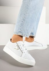 Białe Sneakersy Skórzane Ozdobione Aplikacją i Perforacją Nilairis. Białe obuwie sportowe damskie Renee, z jeansu, bez zapięcia. Za 159.99 zł.
