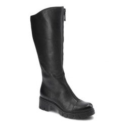 Czarne Kozaki Simen Damskie Eleganckie Buty Zimowe. Czarne kozaki damskie Simen, na zimę, ze skóry, bez obcasa, bez zapięcia. Za 529.00 zł.