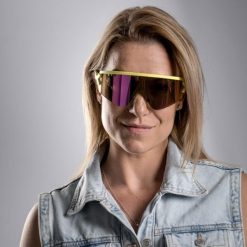 Okulary przeciwsłoneczne Tripoint Chobe. Fioletowe okulary przeciwsłoneczne damskie TRIPOINT. W wyprzedaży za 470.00 zł.