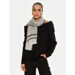 Chusta Guess. Szare chusty damskie Guess, z aplikacjami. Za 269.99 zł.