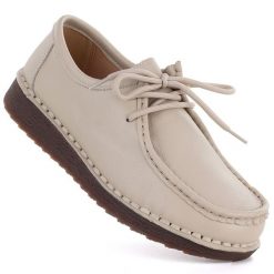 Skórzane półbuty damskie mokasyny sznurowane beżowe Artiker 58C1519. Brązowe mokasyny damskie Artiker, ze skóry, bez obcasa. Za 249.99 zł.