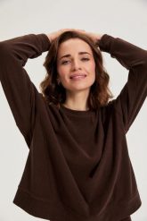 Bluza dresowa brązowa. Brązowe bluzy damskie MOODO, s, bez wzorów, z dresówki, bez kaptura. Za 99.99 zł.