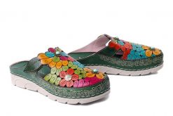 LAURA VITA 0007644 Dorry 22 kaki, klapki damskie. Zielone klapki damskie LAURA VITA, bez wzorów, ze skóry, bez obcasa, bez zapięcia. Za 305.92 zł.