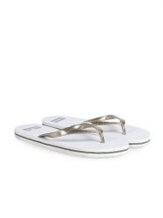 Champion Japonki "Siesta" | S10637 | Flip Flop Siesta | Kobieta | Biały. Białe klapki damskie Champion, bez wzorów, z materiału, bez obcasa, bez zapięcia. W wyprzedaży za 49.00 zł.