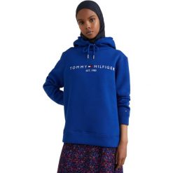 Bluza z kapturem Tommy Hilfiger Fleece Logo Hoody, Kobiety. Niebieskie bluzy damskie Tommy Hilfiger, l, bez wzorów, z bawełny, z kapturem. Za 590.00 zł.