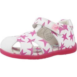 Sandały AGATHA RUIZ DE LA PRADA 242902A Biały. Białe sandały damskie Agatha Ruiz de la Prada, bez wzorów, ze skóry, bez obcasa, bez zapięcia. Za 246.55 zł.