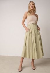 Zielona Spódnica Rozkloszowana z Bawełną i Paskiem oraz Kieszniami Jorlea. Zielone spódnice damskie Born2be, na co dzień, na lato, l, bez wzorów, z bawełny, boho, midi. Za 129.99 zł.