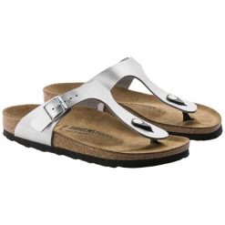 Damskie Skórzane Klapki Gizeh. Szare klapki damskie Birkenstock, bez wzorów, z materiału, bez obcasa, na słupku, bez zapięcia. Za 289.00 zł.