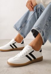 Białe Sneakersy Typu Klasyczne Tenisówki Kilice. Białe obuwie sportowe damskie Renee, z koronki, bez zapięcia, tenisowe. Za 89.99 zł.