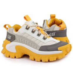 Buty sportowe do chodzenia Cat INTRUDER. Białe obuwie sportowe casual damskie Caterpillar, trekkingowe. W wyprzedaży za 349.00 zł.