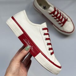 Białe trampki damskie Super Star 525-c4. Białe trampki damskie Suzana, bez wzorów, z tkaniny, bez zapięcia. Za 109.00 zł.