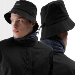 KAPELUSZ UNISEX 4F TREKKINGOWY BUCKET HAT Z FILTREM UPF AFCAU084 S. Czarne kapelusze damskie 4F, bez wzorów, eleganckie. Za 57.53 zł.