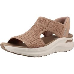 Sandały SKECHERS 119466S Brązowy. Brązowe sandały damskie Skechers, bez wzorów, z tkaniny, bez obcasa, bez zapięcia. Za 263.99 zł.